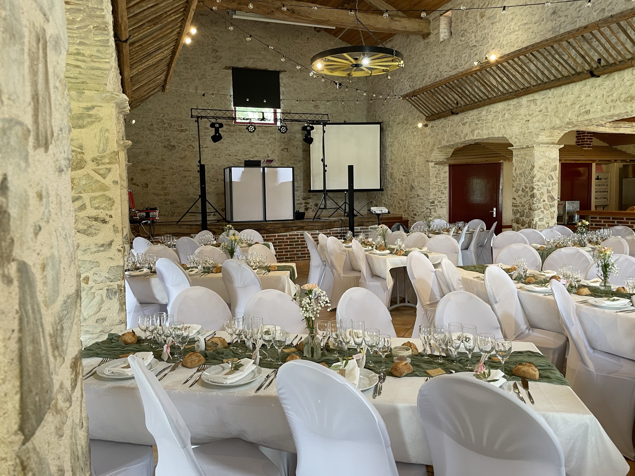 Réalisations DJ mariage en Vendée – installation DJ professionnelle CSL Evenement